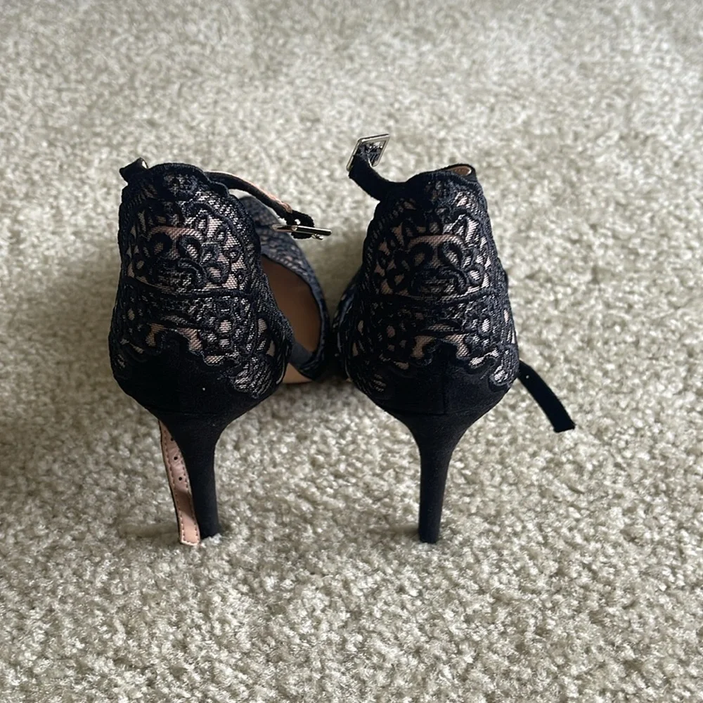 INC beautiful and dressy shoes. - Picture 2 of 4